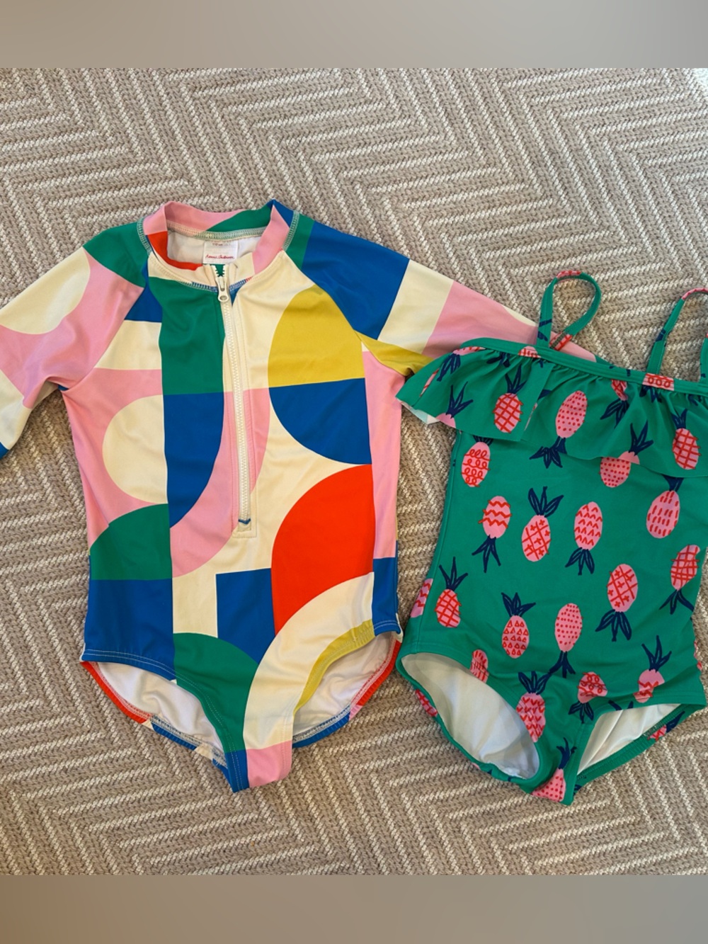 Hanna Andersson Girls Rash Guard Swimsuit & Pineapple One-Piece Set Size 5